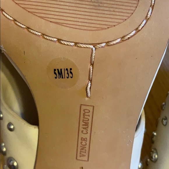 Vince Camuto with silver round studs. - Picture 7 of 8